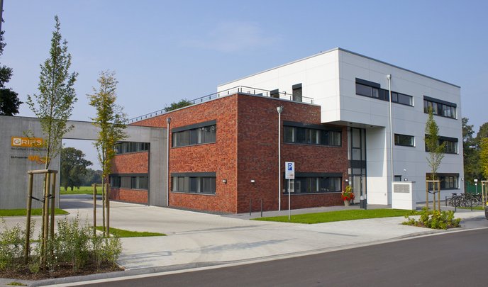 Das GRIPS ist ein modernes Bürogebäude auf dem Technologiecamps der FH Münster in Steinfurt.